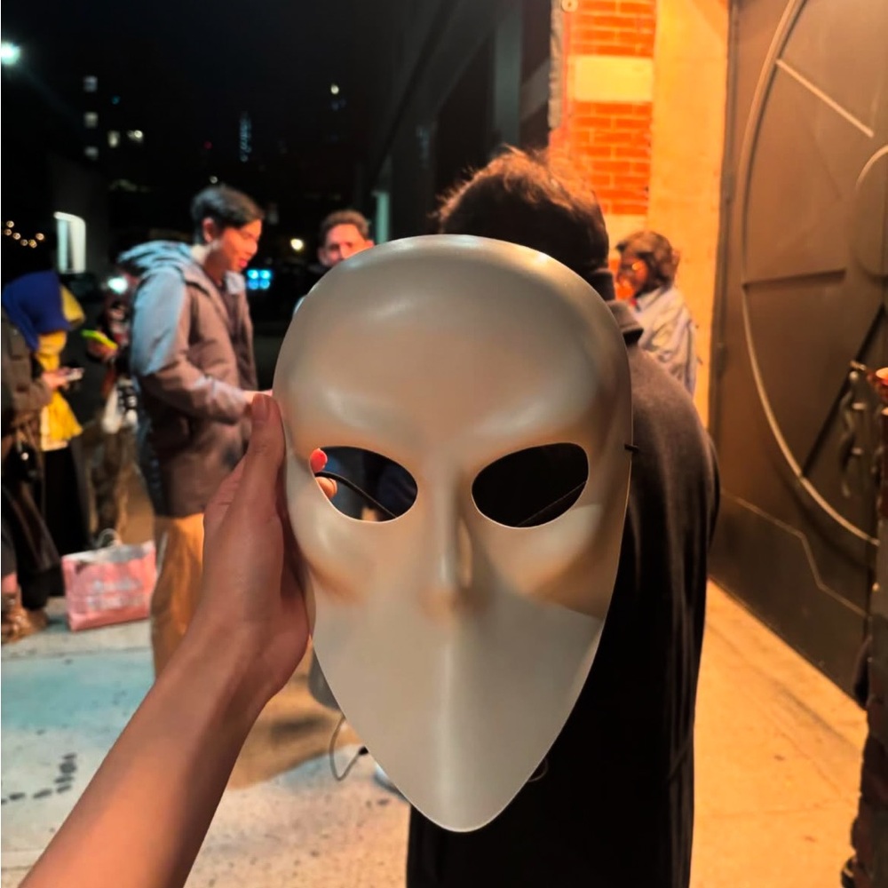 NYC Sleep no more Gray Skull Mask bring from New York only limited edition